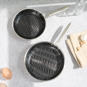 Set de 2 poêles 24/28cm triplex - "BlackSteel"